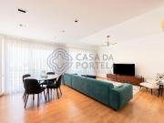 Apartamento T3 com garagem box, varandas e dois...