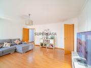 Apartamento T3 em Almada com Box e arrecadação