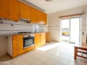 Apartamento T3 com garagem fechada, duas varandas e tima...