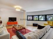 Apartamento T3, com garagem, na Avenida 5 de Outubro, Lisboa