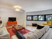 Apartamento T3, com garagem, na Avenida 5 de Outubro, Lisboa