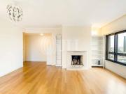 Apartamento T3, com garagem, na Boavista, Porto