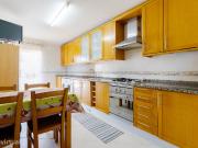 Apartamento T3 com Garagem no Centro de Alfeizero