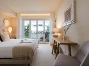 Apartamento T3 com garagem no Edifício Emporium, Porto