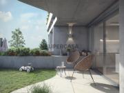 Apartamento T3 com jardim, junto ao Parque da Cidade, Porto