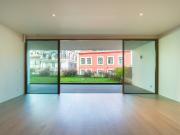 Apartamento T3 com Jardim Privativo junto à Avenida da...