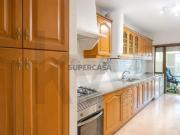 Apartamento T3, com logradouro de 95m2, centro do Montijo