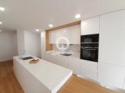 Apartamento T3 com Lugar de Garagem 100m praia das...