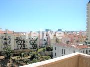 Apartamento T3 com marquise e garagem para Arrendar Av....