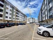 Apartamento T3 com marquise na Boa Hora Arrentela