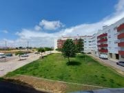 Apartamento T3 com parqueamento e arrecadação