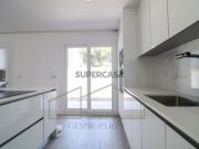 Apartamento T3 com parqueamento nas Paivas