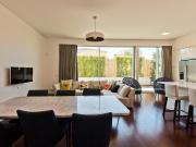 Apartamento T3 com piscina, Cascais