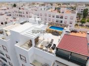 Apartamento T3 com Rooftop, Piscina Privada & Licença AL...