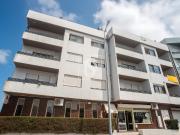 Apartamento T3 com terraço e box em Canelas, Vila Nova...