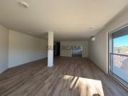 Apartamento T3 com terraço e dois lugares de...