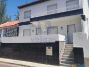 Apartamento T3 com terraço e varandas em Santa Iria de...