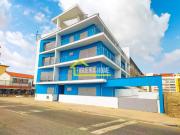 Apartamento T3 com terraço junto à praia na Gala