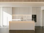 Apartamento T3 com terraço junto ao mar, Quarteira,...