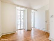 Apartamento T3 com terrao, no Saldanha