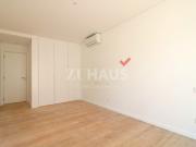 Apartamento T3 com varanda a Sul