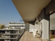 Apartamento T3 com varanda, arrumos e 3 lugares de...