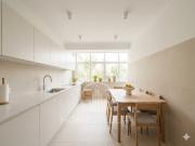 Apartamento T3 com varanda e arrecadação