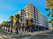 Apartamento T3 com varanda e estacionamento, na praça de...