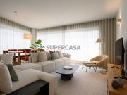 Apartamento T3 com varanda e estacionamento no Campo Grande