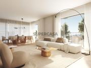 Apartamento T3 com varanda e estacionamento no Campo Grande