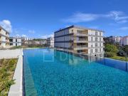 Apartamento T3 com varanda e jardim em condomnio privado...