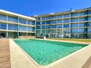 Apartamento T3 com varanda e trs lugares de garagem