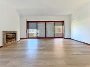 Apartamento T3 com varanda em Esmoriz