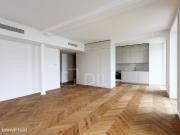Apartamento T3 com varanda em novo condomnio no Beato