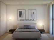 APARTAMENTO T3 COM VARANDA, GARAGEM E ARRUMOS...