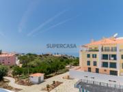 Apartamento T3 com varanda, garagem e vista mar