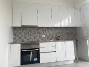 Apartamento T3 com Varanda, para Arrendamento em Almada