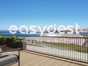 Apartamento T3 com varanda para o Rio Douro e a cidade...