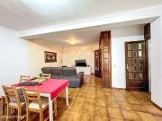 Apartamento T3 com varandas e lugar de garagem, na Pvoa...