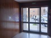 Apartamento T3, com varandas, garagem fechada, boas...