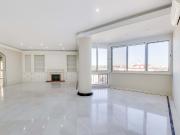 Apartamento T3 com vista desafogada sobre a cidade de...