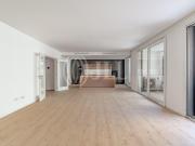 Apartamento T3 com vista mar e garagem em Cascais 0m²...