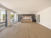 Apartamento T3 com vista mar e garagem em Cascais 0m²...