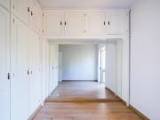 Apartamento T3 com vista mar num condomínio em Santo...