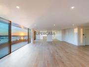 Apartamento T3 com vista panorâmica sobre o Rio Douro