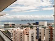 Apartamento T3 com Vista Rio, na Avenida Dom João II, no...