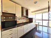 Apartamento T3 com vistas desafogadas sobre a cidade e...