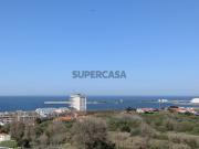 Apartamento T3 com vistas mar, varanda e 2 lugares de...