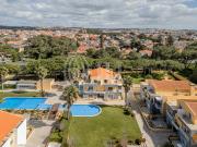 Apartamento T3 condomínio em Birre Cascais