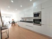 Apartamento T3 de duas frentes, totalmente remodelado,...